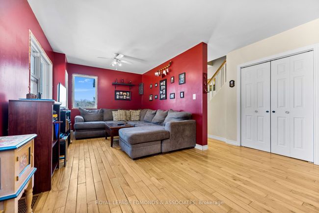 887 Flat Rd, House other with 3 bedrooms, 2 bathrooms and 10 parking in Dacre ON | Image 11