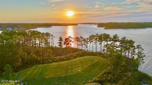 71 Jayne Pt, Oriental, NC, 28571-7505 | Card Image