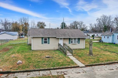 817 Hamilton St, Lebanon, IN, 46052-2823 | Card Image