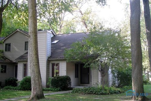 2649-2649 Westcastle Dr, Toledo, OH, 43615-2087 | Card Image