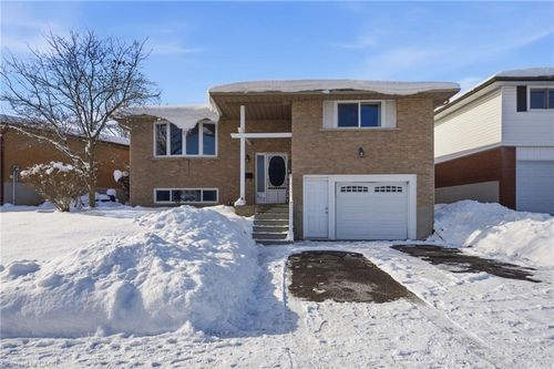 627 Pineridge Rd, Waterloo, ON, N2L5N6 | Card Image