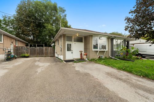 169 Penn Ave, Newmarket, ON, L3Y2S3 | Card Image