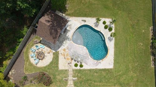 1365 Ridgefield Dr, Roswell, GA, 30075-4118 | Card Image