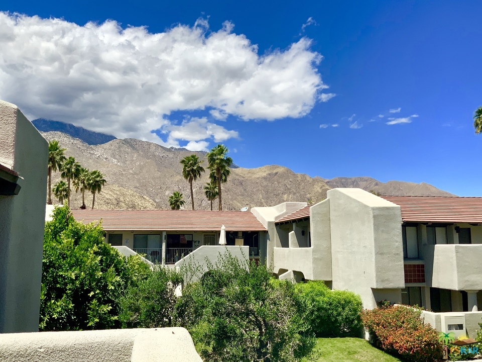 Residential in Palm Springs 3