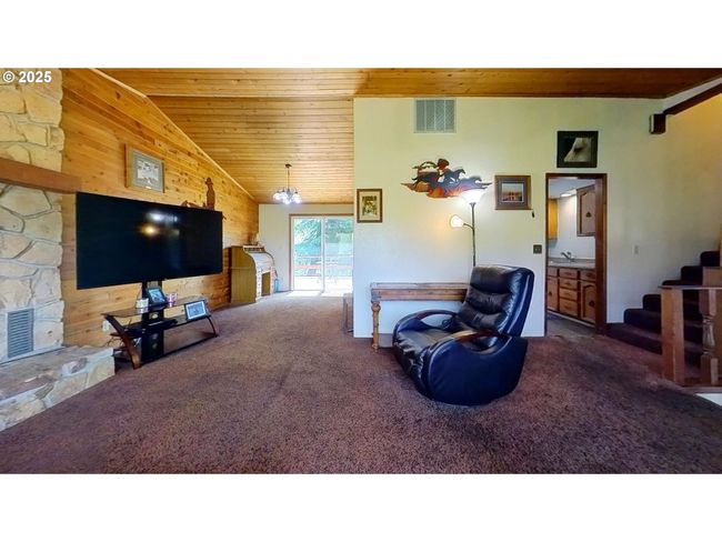 6356 Dole Rd, House other with 4 bedrooms, 3 bathrooms and 2 parking in Myrtle Creek OR | Image 10
