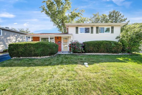 445 S Yale Ave, Addison, IL, 60101-4616 | Card Image