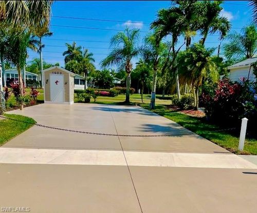 1639 Diamond Lake Cir, NAPLES, FL, 34114 | Card Image