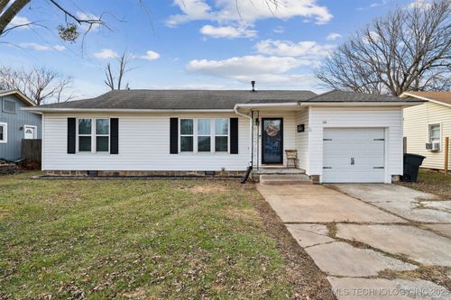 114 S Ora Street, Pryor, OK, 74361 | Card Image