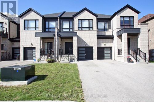 18 Landolfi Way, Bradford West Gwillimbury (Bradford), ON, L3Z4L6 | Card Image
