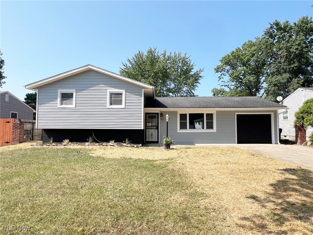 42nd St, Lorain, OH 44055