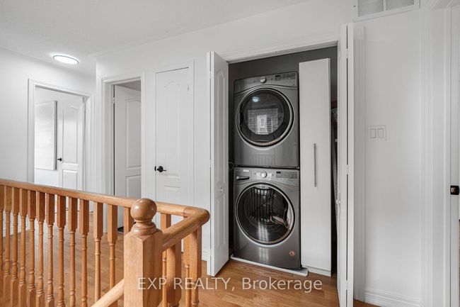 16 La Pinta St, House attached with 3 bedrooms, 3 bathrooms and 2 parking in Maple ON | Image 25