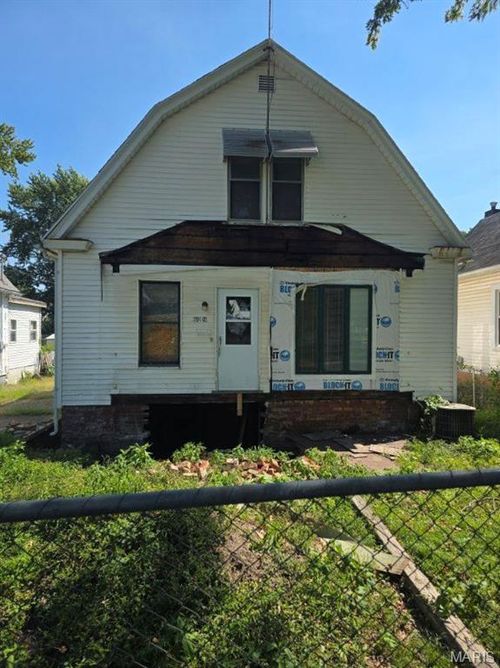 1910 N 9th St, Springfield, IL, 62702-2746 | Card Image
