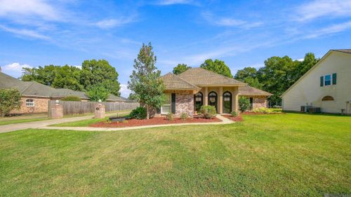 2010 Fairview Dr, Port Allen, LA, 70767-5884 | Card Image