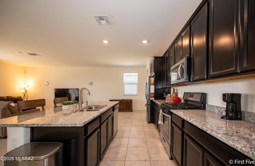 8746 E Stone Meadow Cir, Tucson, AZ, 85730-0004 | Card Image