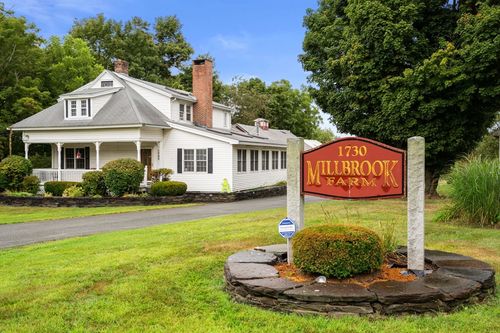 1730 S East St, Amherst, MA, 01002-3037 | Card Image