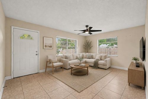 5733 66th Ln N, St Petersburg, FL, 33709-1549 | Card Image