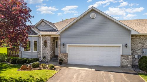 1012 136th Ln Ne, Ham Lake, MN, 55304-6945 | Card Image