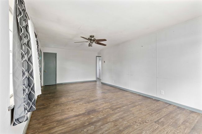 1101 W Hall St, House other with 3 bedrooms, 2 bathrooms and null parking in Bangs TX | Image 9