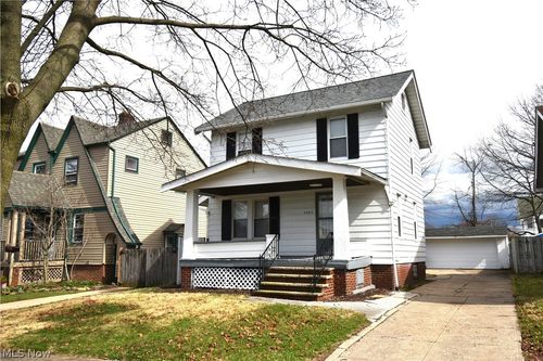 3885 W 135th St, Cleveland, OH, 44111-4429 | Card Image