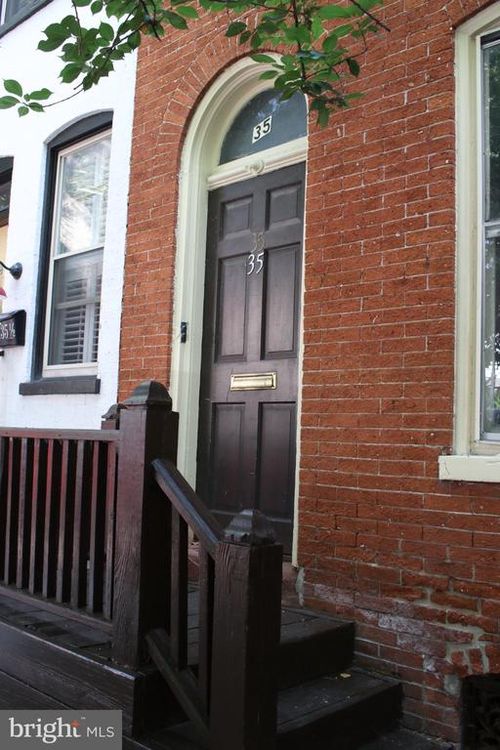 35 N Mulberry St, LANCASTER, PA, 17603-3740 | Card Image