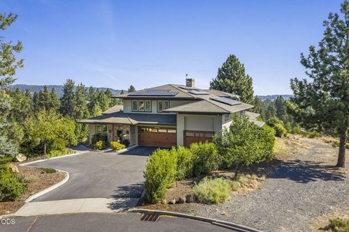 61576 Sw Longview St, Bend, OR, 97702-1976 | Card Image