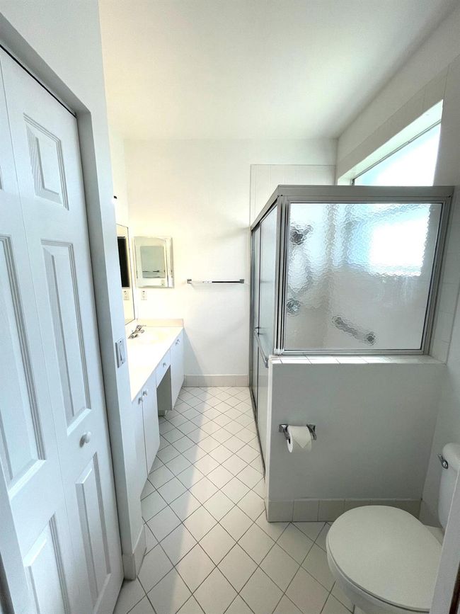 9675 Crescent View Dr N, Condo with 3 bedrooms, 2 bathrooms and null parking in Boynton Beach FL | Image 11
