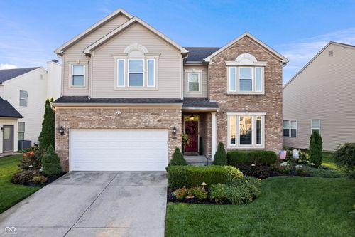 7265 Sycamore Run Dr, Indianapolis, IN, 46237-9441 | Card Image