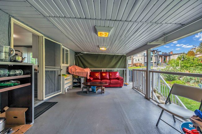 9942 Semiahmoo Rd, House other with 6 bedrooms, 3 bathrooms and 5 parking in Surrey BC | Image 13