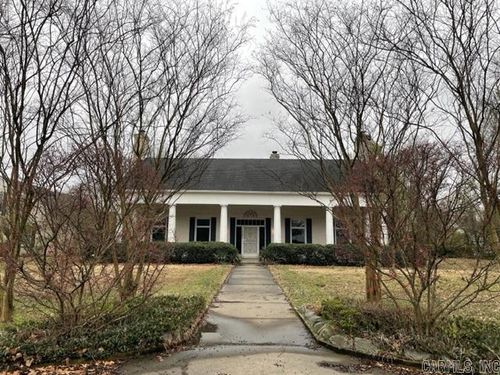 1307 W 22nd St, Stuttgart, AR, 72160-6409 | Card Image