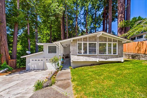 2305 Harris St, Eureka, CA, 95503-4748 | Card Image