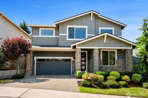 23225 Se 50th St, Issaquah, WA, 98029-6284 | Card Image