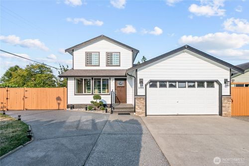 6098 Pacific Heights Dr, Ferndale, WA, 98248-8570 | Card Image