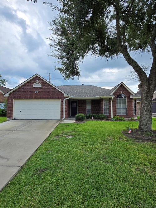 2730 N Larkspur Cir, Pearland, TX, 77584-4002 | Card Image