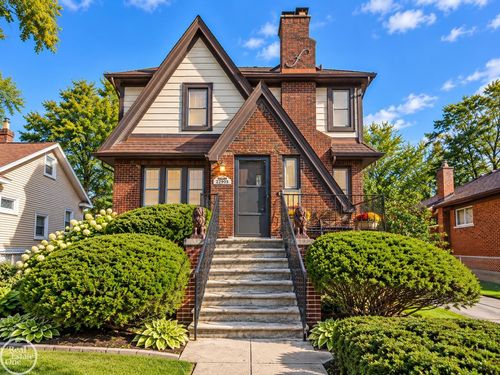 22905 Violet Street, St Clair Shores, MI, 48082 | Card Image