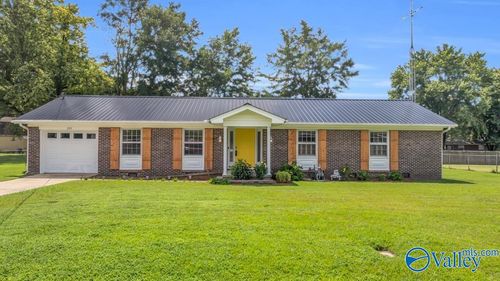 209 Noblitt St, Albertville, AL, 35950-2767 | Card Image