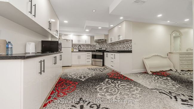 27 Foxmere Rd, House other with 6 bedrooms, 5 bathrooms and 4 parking in Brampton ON | Image 48