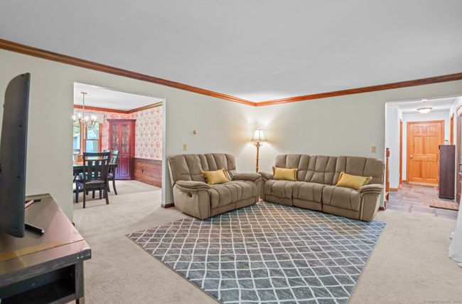 142 Sunset Dr, House other with 3 bedrooms, 3 bathrooms and 6 parking in Killingly CT | Image 18