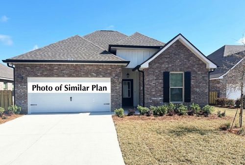 2745 Louis Cir, Crestview, FL, 32536-9407 | Card Image