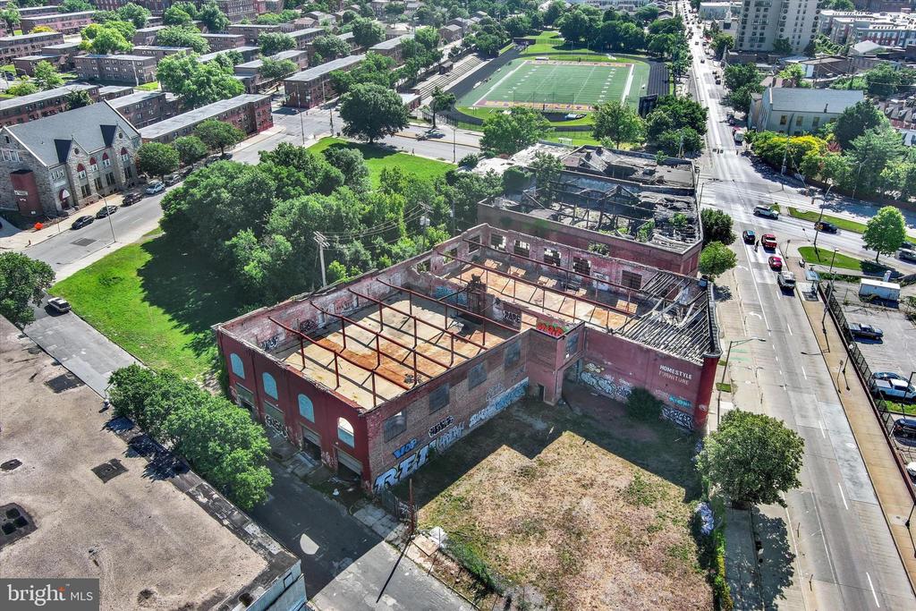 Commercial Sale in BALTIMORE 5