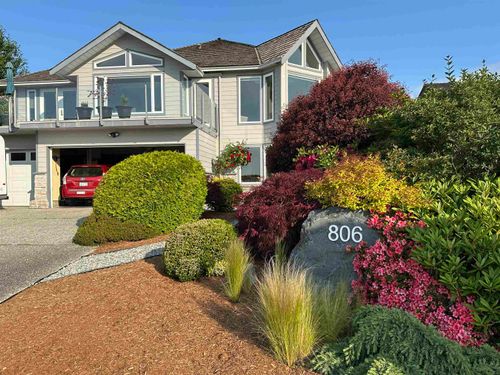 806 Oceanmount Blvd, Gibsons, BC, V0N1V8 | Card Image