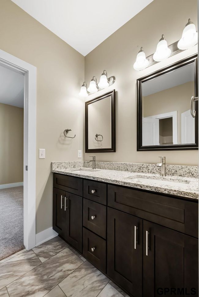 1325 Copper Mountain Dr, House other with 3 bedrooms, 3 bathrooms and 3 parking in Crescent IA | Image 24