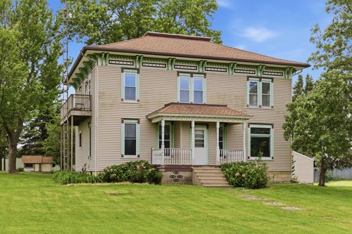 403 E Cherokee Ave, Shabbona, IL, 60550-5113 | Card Image