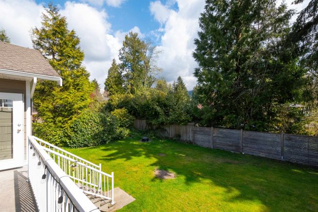 2628 Hardy Crescent, House other with 4 bedrooms, 3 bathrooms and 4 parking in North Vancouver BC | Image 17