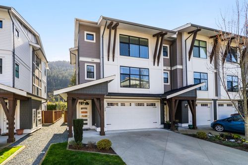 25-386 Pine Avenue, Harrison Hot Springs, BC, V0M1K0 | Card Image