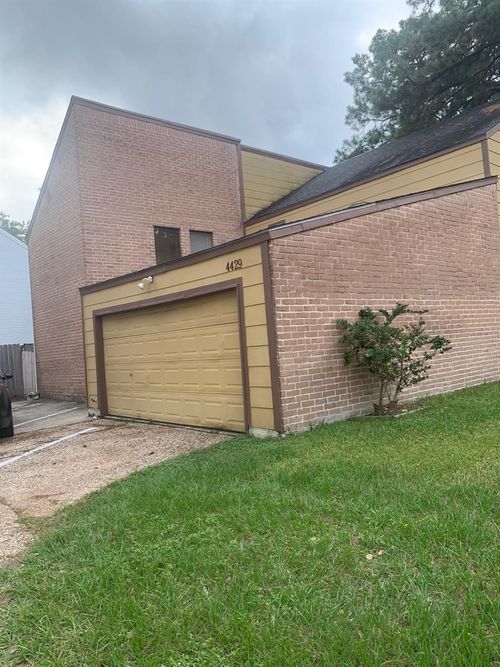 4429 W Cypress Villas Dr, Spring, TX, 77379-8191 | Card Image