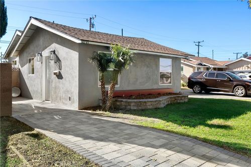 a-8130 E Topia St, Long Beach, CA, 90808-3339 | Card Image