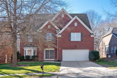 2416 River Oaks Dr, Waxhaw, NC, 28173-6927 | Card Image