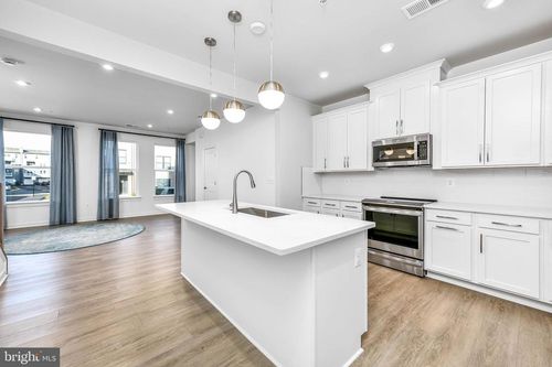 105-4627 Olivine Dr, CHANTILLY, VA, 20151-4287 | Card Image