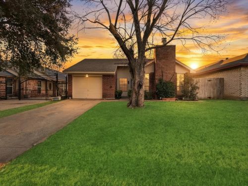 2509 Countryside Ln, Fort Worth, TX, 76133-5865 | Card Image