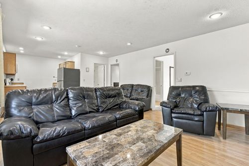 154 Deepwater Cir, Reeds Spring, MO, 65737 | Card Image